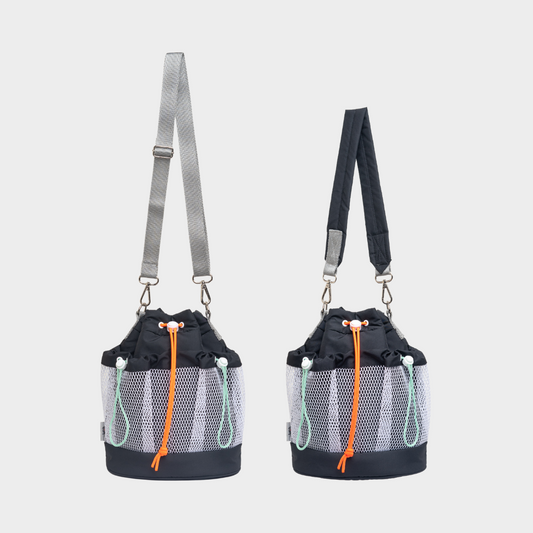 Cassia Sling Bag: Black